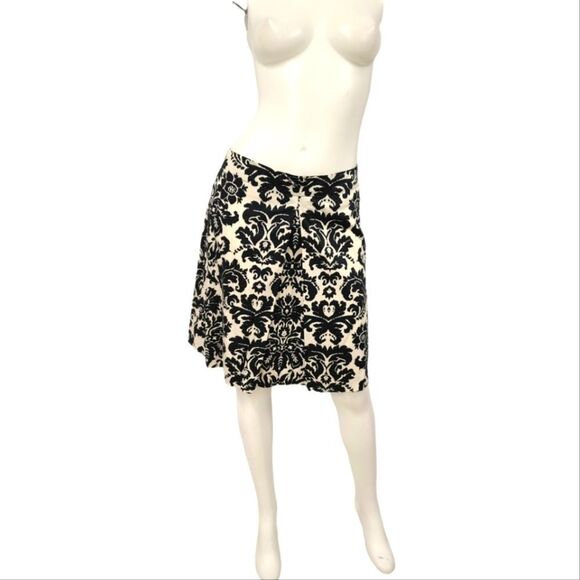 LOFT Paisley Pkeated Skirt size 4 - Picture 3 of 4